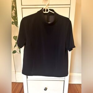 Ann Taylor women’s medium navy mock neck short sleeve blouse workwear